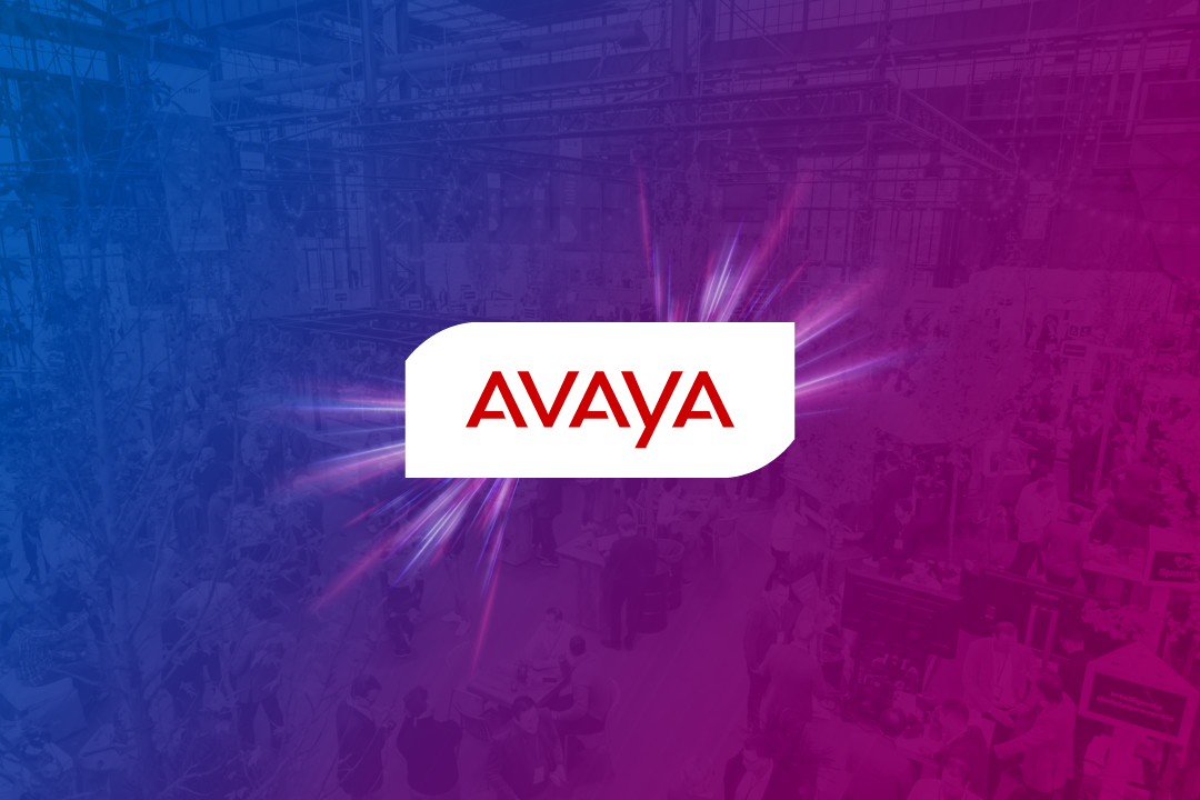 Het logo van Avaya op een logobalkje en een blauw-paars-rode gradient achtergrond