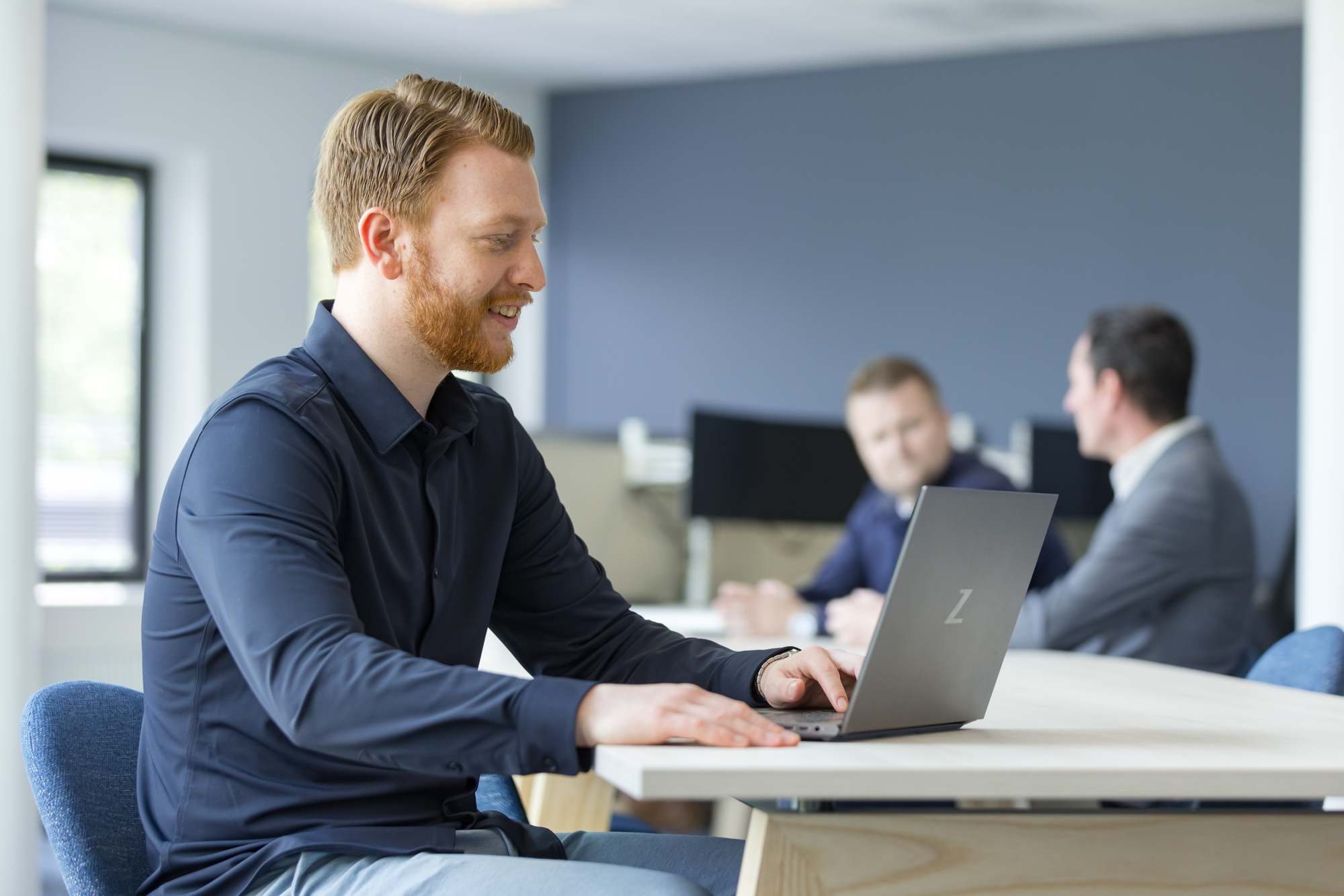 data architect achter laptop