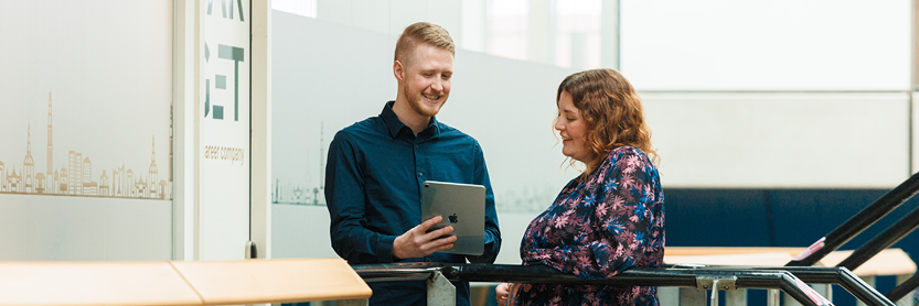 Identity &amp; Access management - 2 mensen in gesprek