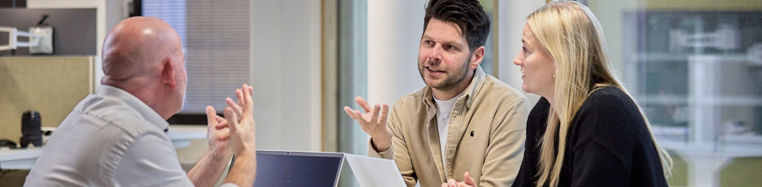 It-medewerkers in overleg rondom netwerkbeheer