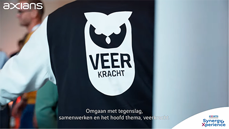 Veerkracht te zien op een jasje. Hoe word jij veerkrachtig in Exact Synergy?